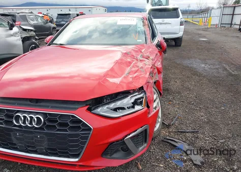 2024 Audi A4 Premium Plus 45 Tfsi S Line Quattro S Tronic z USA, uszkodzony, nr VIN WAUEAAF44RA058264